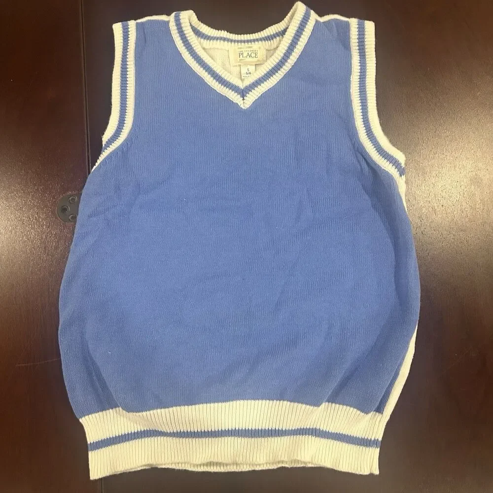 Childrens Place 5/6 periwinkle blue white sweater vest